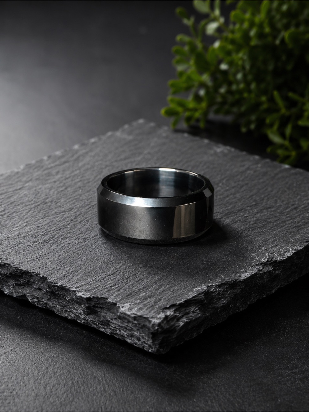 Mens tungsten ring comfort fit beveled edges.
8mm 
Size 10.5